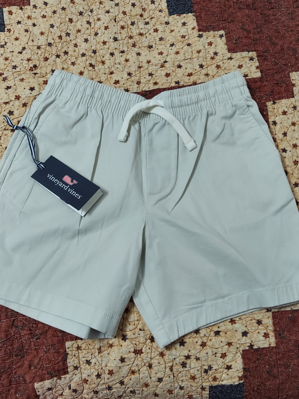 NWT Vineyard Vines Boy's Pull On Chino Shorts Color: Stone Size: 12